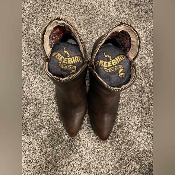 Freebird by Steven Jalessa booties - Picture 3 of 4